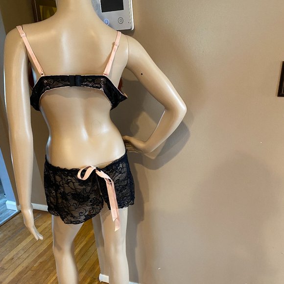 Black Lace Bra/Lingerie All In 1 Set Exposed by Magic Silk XL - Picture 3 of 6